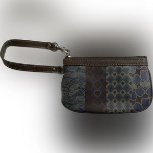 Wristlet Blue/Brown Multi-Design